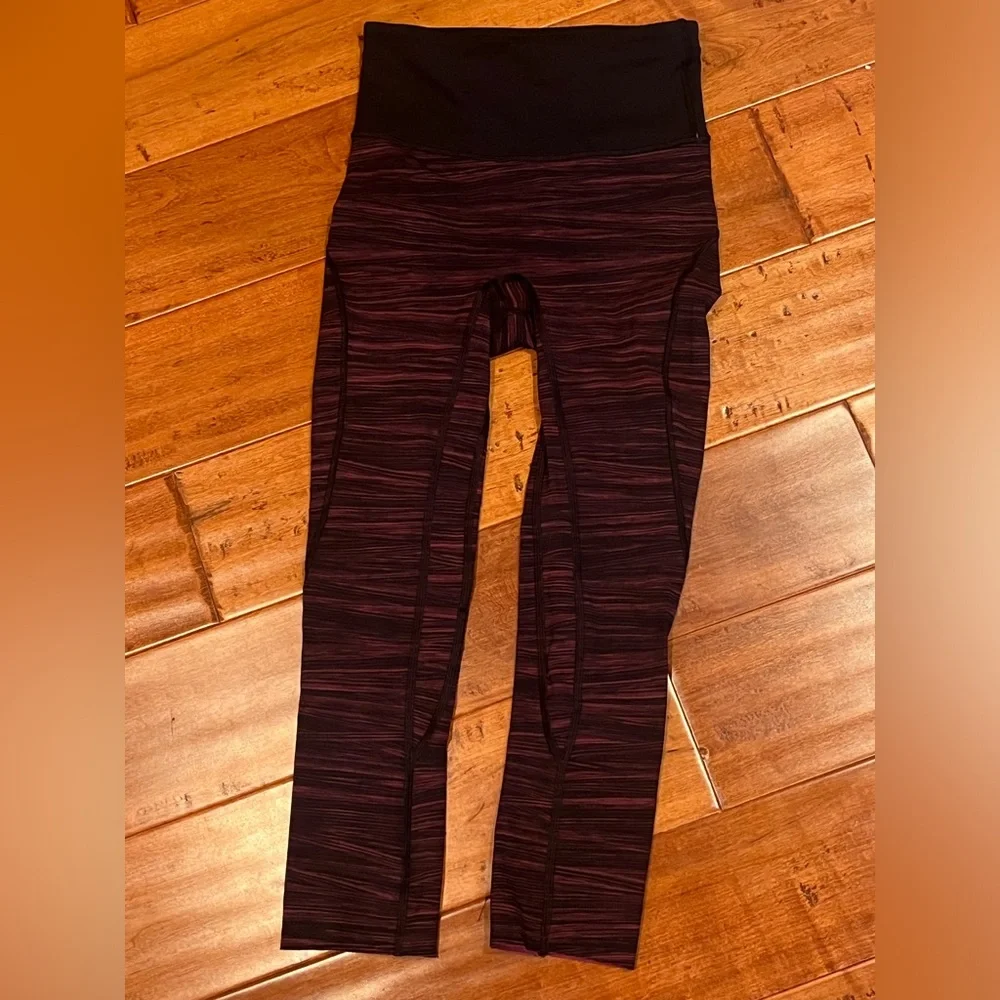 Lululemon Run The Day Crop Size 2 - Picture 9 of 12